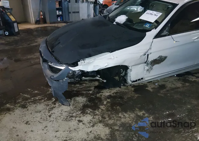 WBA3A5C50CF257463: 44386784