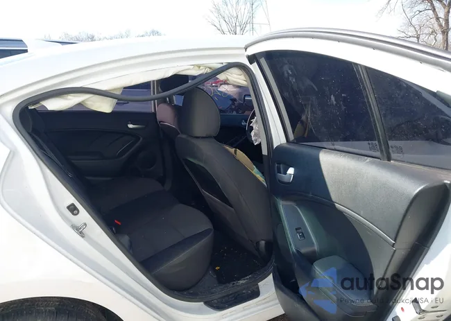 3KPFL4A75JE274498: 44386795