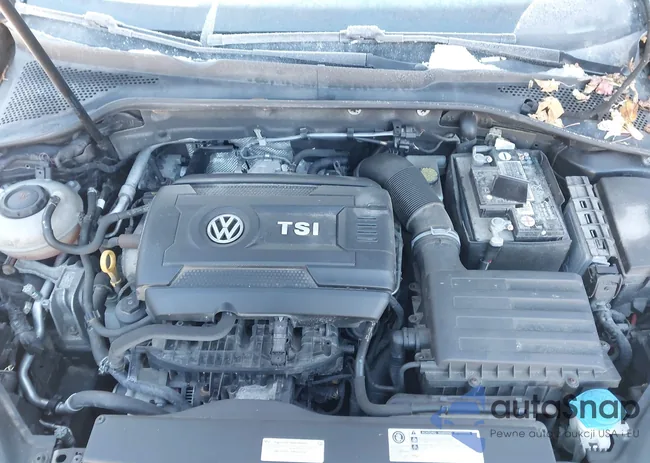 3VWB17AU2JM275686: 44386811