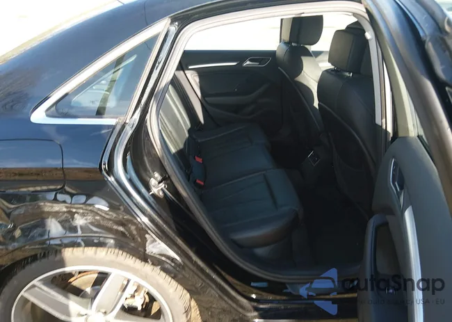 WAUEFGFF6F1085287: 44386836