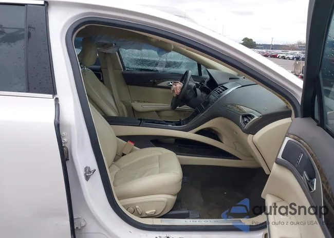 3LN6L2GK6DR806219: 44387872