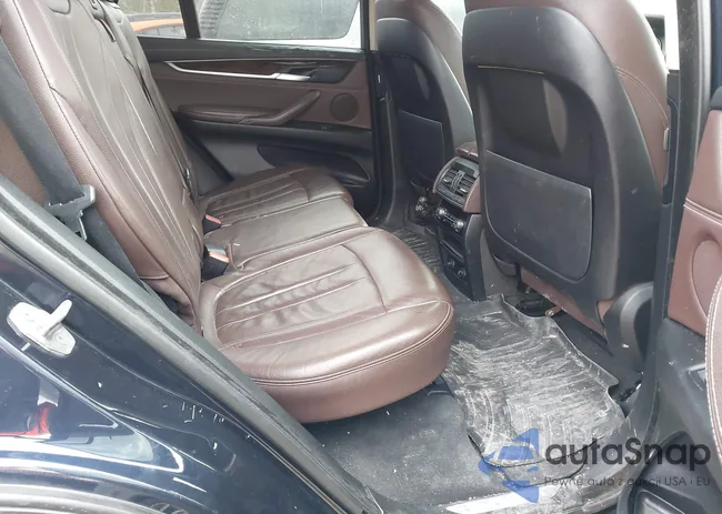 5UXKR0C5XF0K67739: 44387876