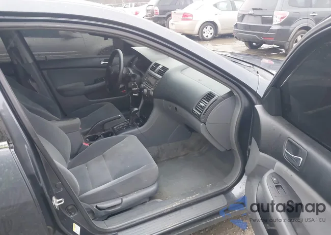 1HGCM66427A099893: 44387880