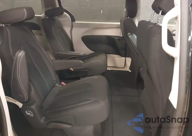 2C4RC1CG8RR163186: 44387995