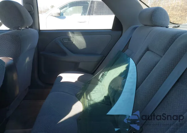 4T1BG22K31U089406: 44388062