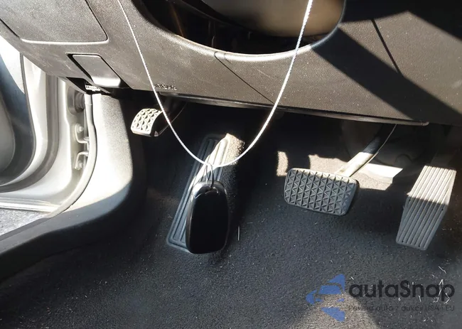 1G1ZD5ST9LF077363: 44388064