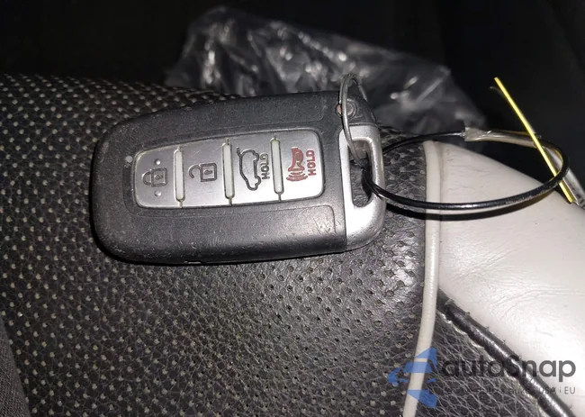 KMHTC6AE5DU154053: 44388104