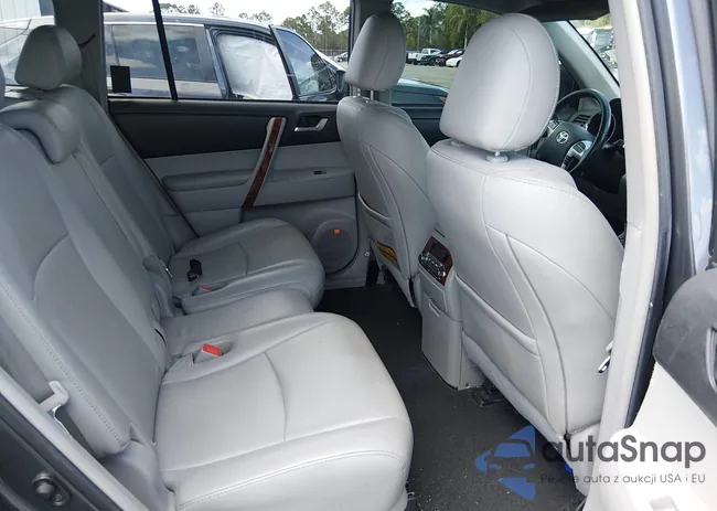 5TDYK3EH9CS073530: 44388200