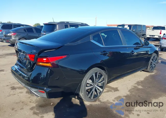 1N4BL4CV4LC266404: 44388267