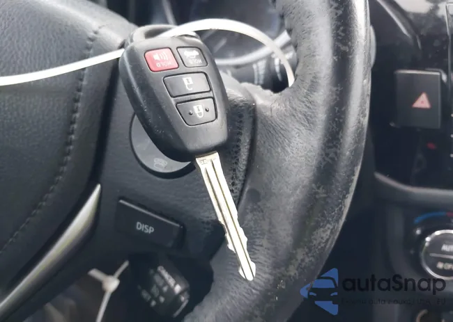 2T1BURHE4EC126246: 44388371