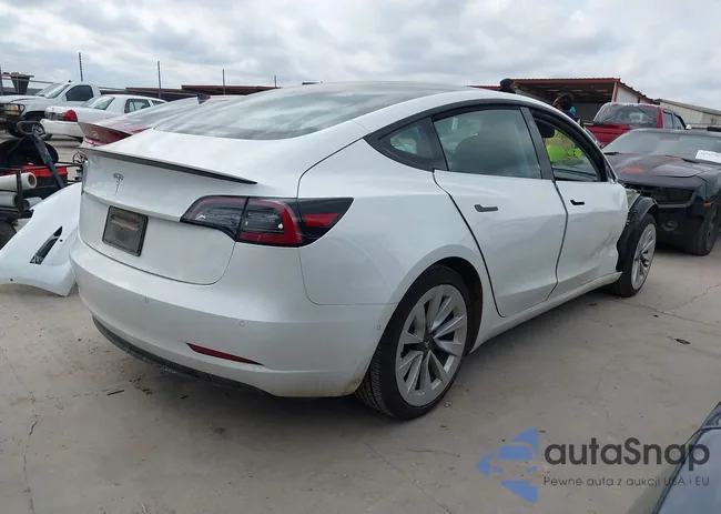 5YJ3E1EA4MF870296: 44387738