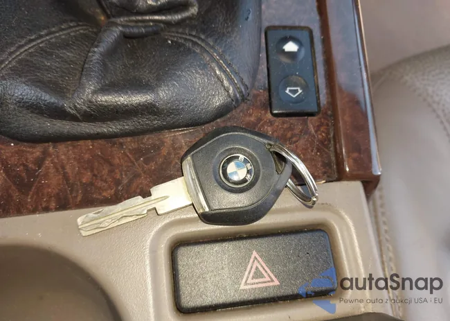 4USCH933XXLF80914: 44387814