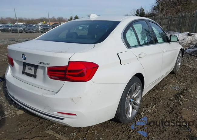 WBA8B9C53JEE82573: 44388964