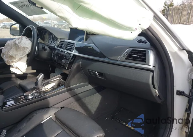 WBA8B9C53JEE82573: 44388964