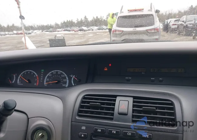 4T1BF28B3YU021837: 44388966