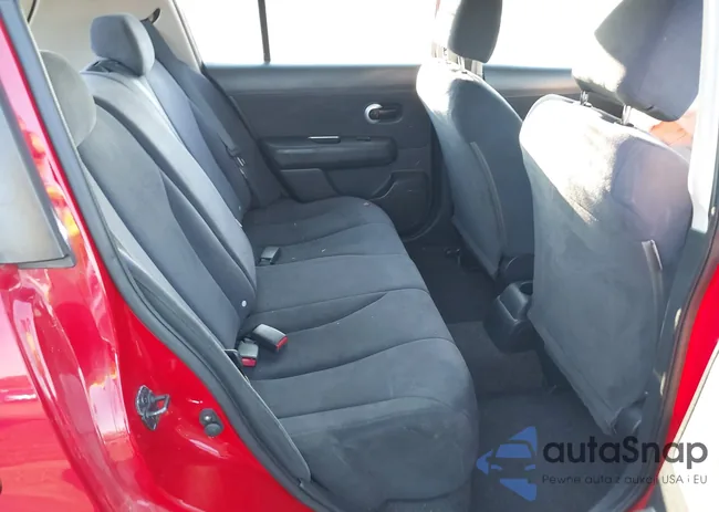 3N1BC13E28L373474: 44388968