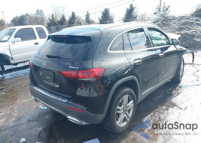 W1N4N4HB2PJ516938: 44389102