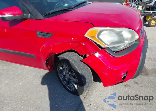 KNDJT2A60D7585105: 44389104