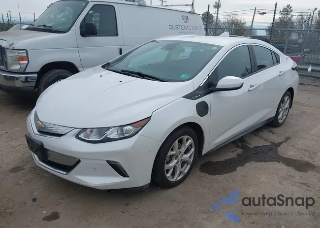 1G1RB6S51HU104555: 44389120