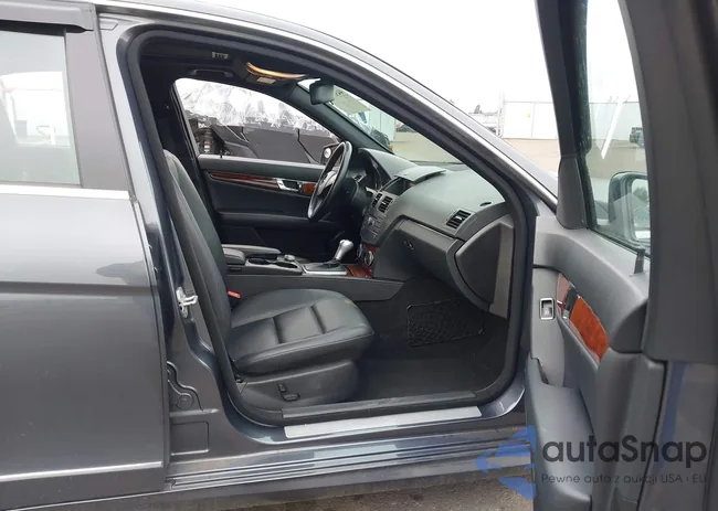 WDDGF8BB3BR134550: 44389143