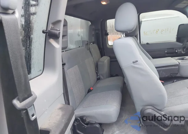 1FT7X2B61GEC22180: 44389231