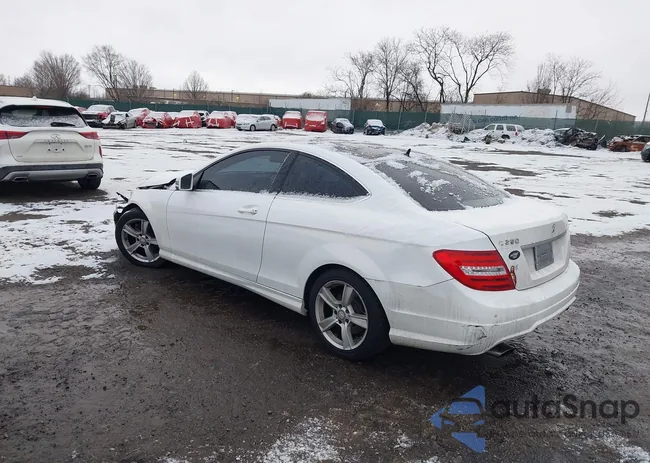 WDDGJ4HB7EG279525: 44389252