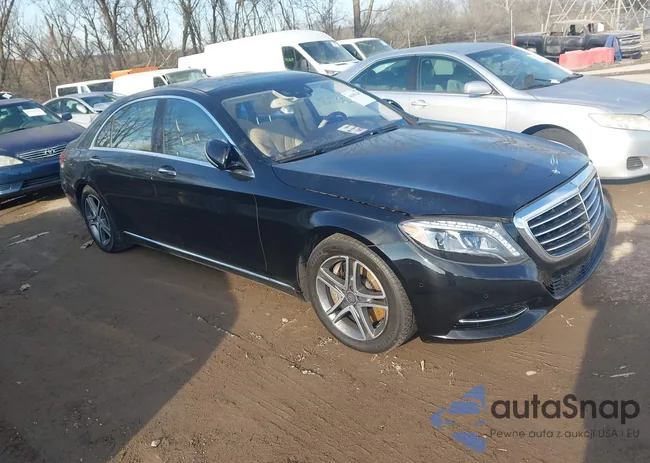 WDDUG8FBXGA225959: 44389289