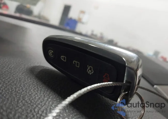 2LMDJ8JK9DBL32391: 44389297