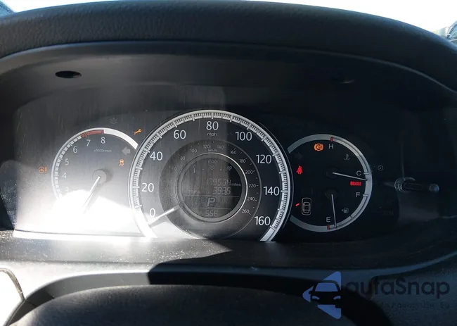 1HGCR2F33DA042812: 44389309