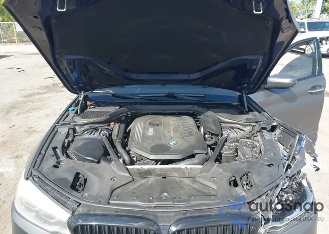 WBAJE5C30HG915875: 44389389