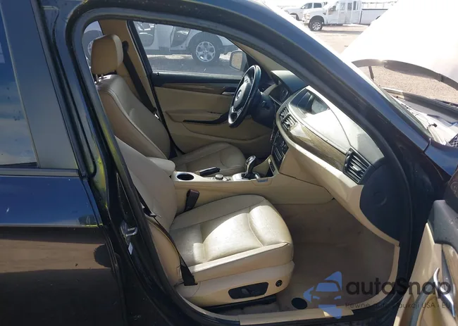 WBAVM1C58DVW44939: 44389404