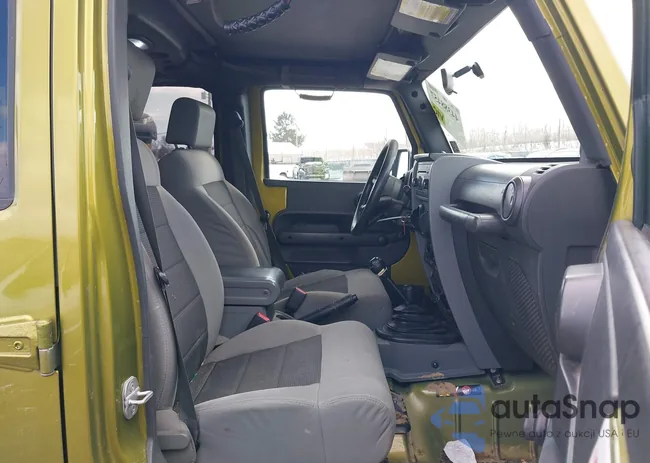 1J4GA39158L549013: 44388457