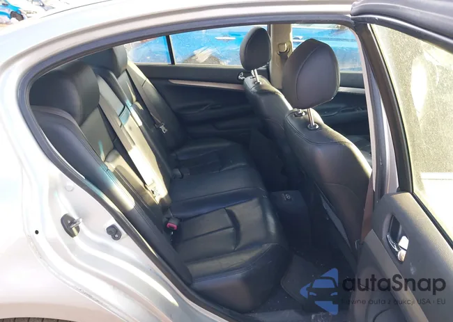 JN1CV6AR8DM351416: 44388551