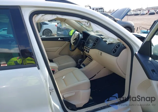 WVGAV7AXXFW583060: 44388605