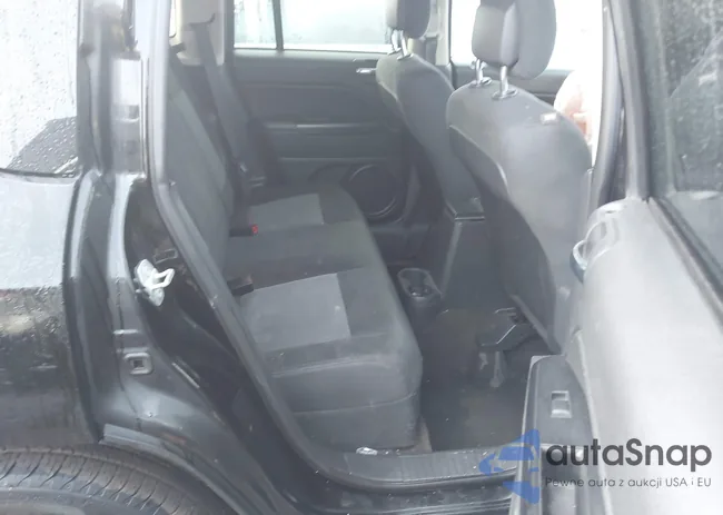 1C4NJCBA7GD600401: 44388839