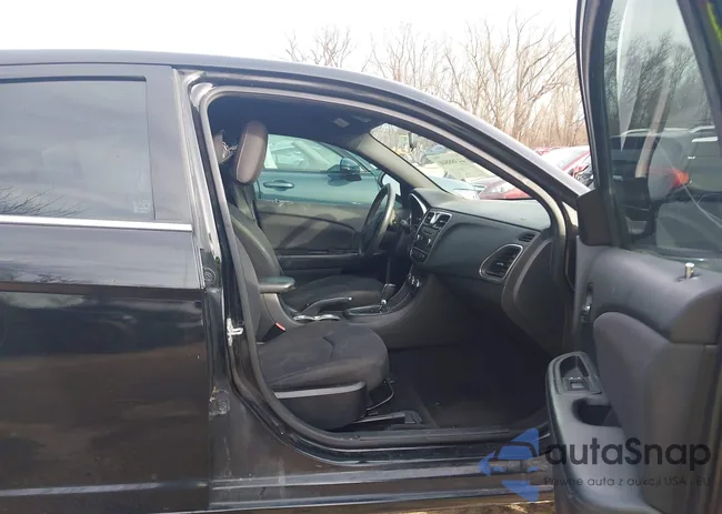 1C3CCBAG1DN737166: 44388840