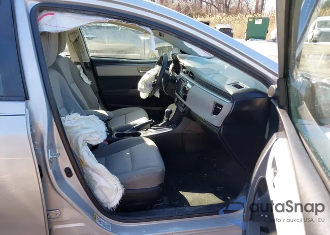 2T1BURHE5FC283205: 44389875