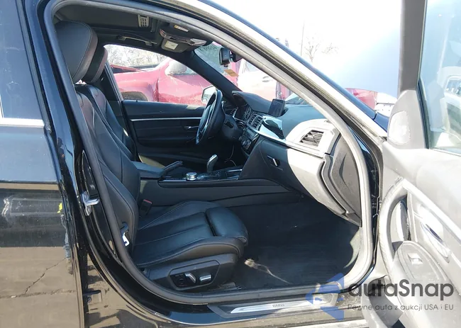 WBA8D9C53JEM32828: 44389878