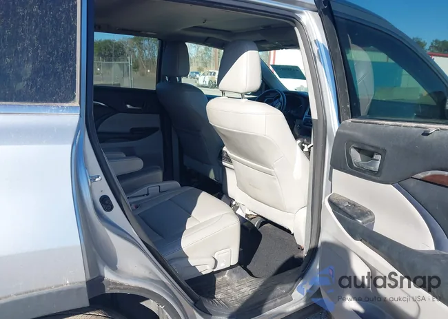 5TDDCRFH2FS009170: 44389897