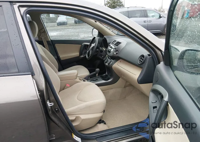 2T3BF4DV5BW121318: 44389950