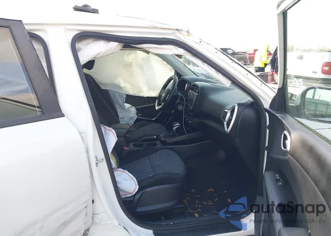 KNDJ23AU1L7027138: 44389959