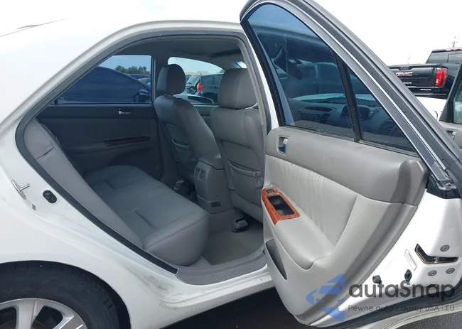 4T1BE30K26U646702: 44389960