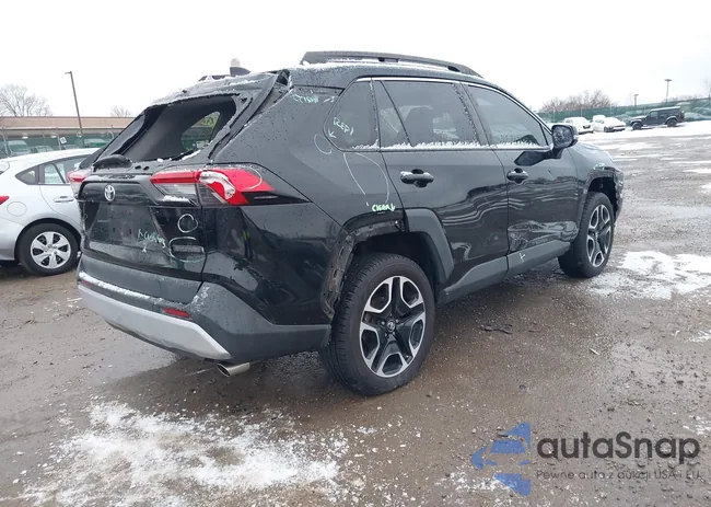 2T3J1RFV6KW043068: 44390011