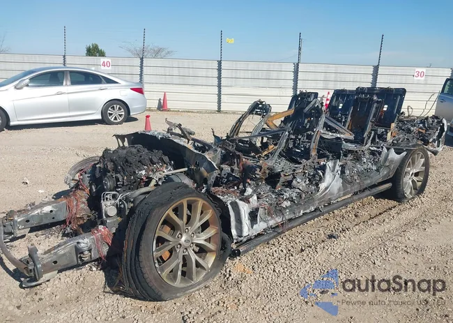 1FMJK1MT1KEA09574: 44390027