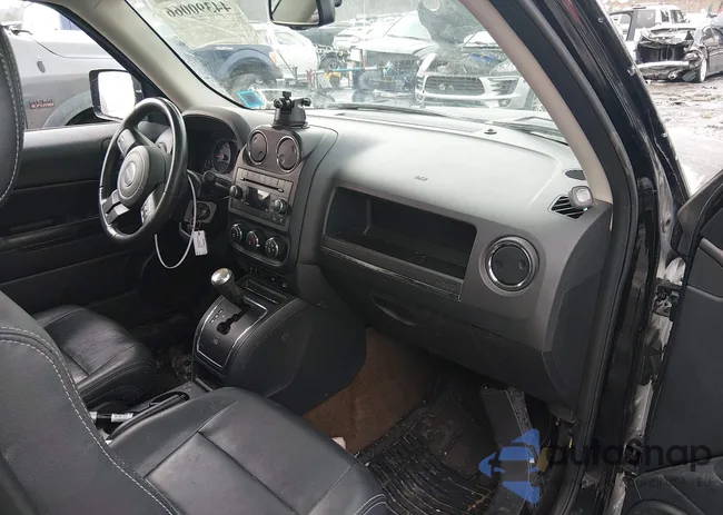 1C4NJRFB5GD545372: 44390066