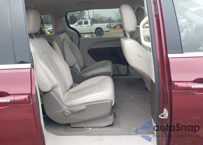 2C4RC1L72MR597080: 44390163