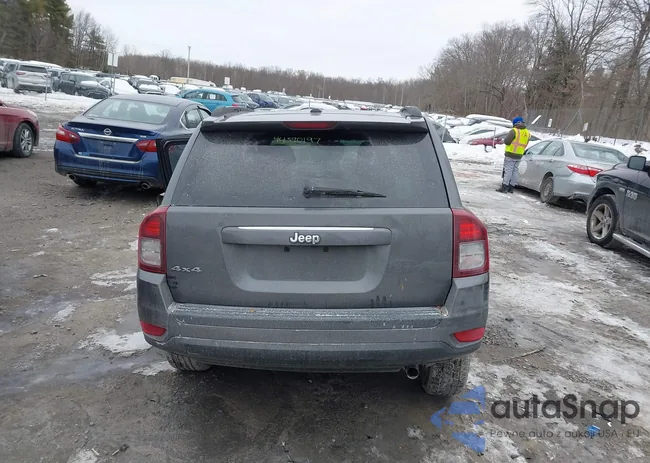 1C4NJDBB8GD778543: 44390197