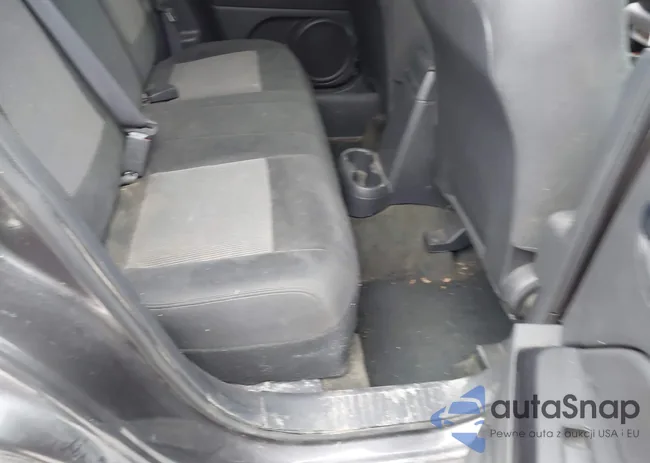 1C4NJDBB8GD778543: 44390197