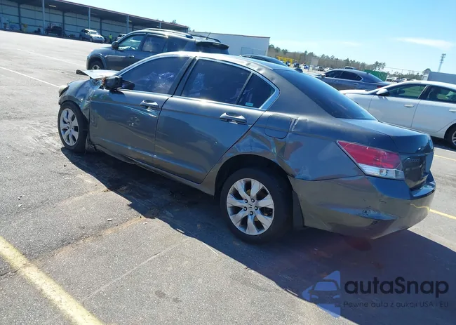 1HGCP26898A133204: 44390246