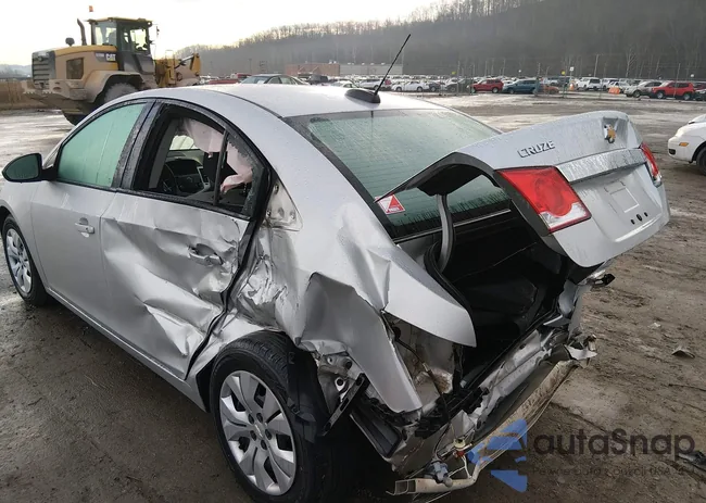 1G1PA5SH3F7140273: 44390249